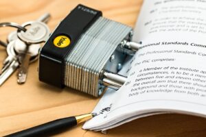 定期縛りがあるサービスを利用する際の注意点は？